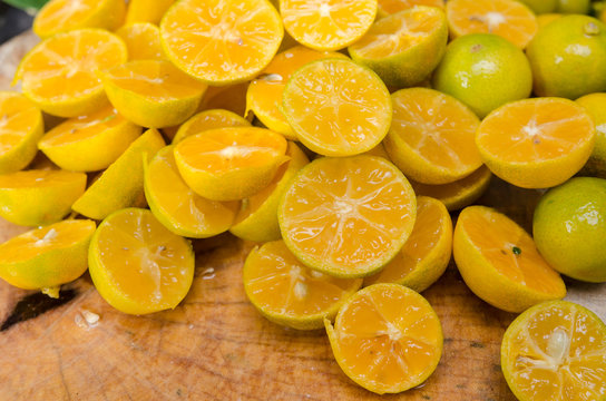 Many fresh slice Citrus fruit
