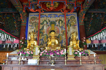 Sinheungsa Temple (Seoraksan) Korea