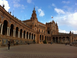 Fototapeta na wymiar Palast am Plaza de España in Sevilla