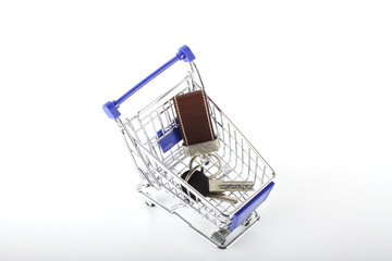 Shopping cart with keys