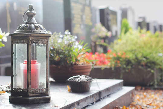 &Uuml;bersicht Gr&auml;ber Friedhof