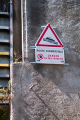Panneau route submersible