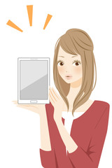 タブレットを持つ笑顔の女性