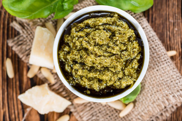 Homemade Pesto Sauce