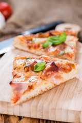 Fresh made Hawaiian Pizza (slices)
