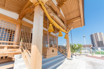 シロヘビ神社