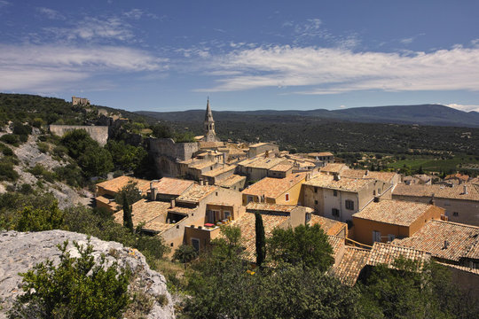 St Saturnin des Apt, Provence