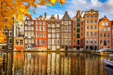 Gordijnen Oude gebouwen in Amsterdam © sborisov