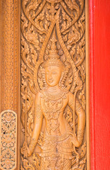 Fototapeta na wymiar Thai art on the door