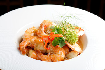 Shrimps in Singapore style spicy sauce