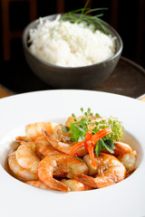 Shrimps in Singapore style spicy sauce