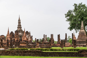 Fototapeta premium ancient temple in thailand