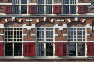 Obraz premium Facade with window shutters in Leiden, Netherlands
