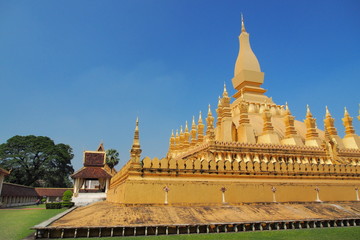 Golden pagoda Wat Phra That Luang