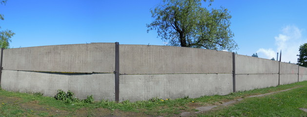 Concrete fence