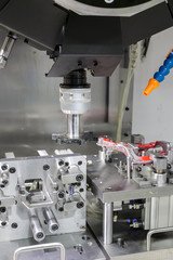 industrial metal machining cutting process of automotive parts b