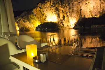 Gordijnen Vouliagmenis lake Athens area - table for two © PhotoeffectbyMarcha