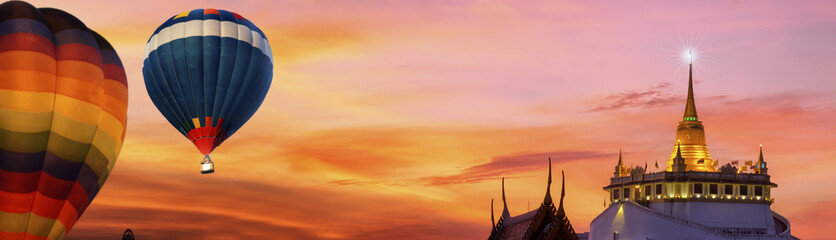 Obraz premium The Golden Mount at Wat Saket