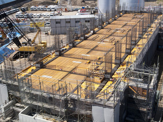 高層マンションの建築現場