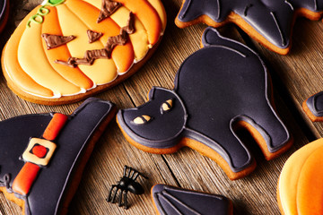 Obraz premium Halloween homemade gingerbread cookies