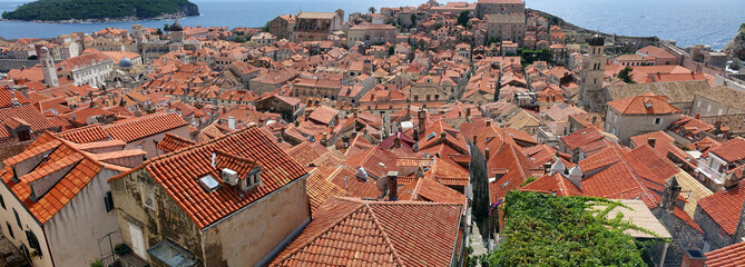 Naklejka premium Panoramique de la ville de Dubrovnik en Croatie