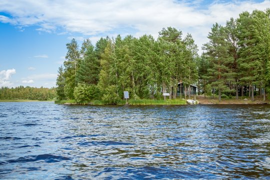 Cottage by the lake in rural Finland