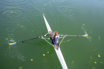 The woman rower © smuki