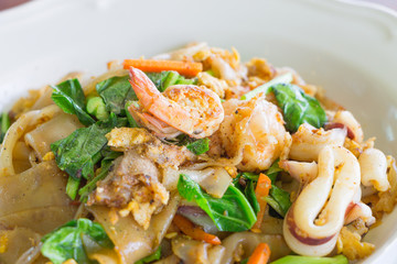 Fried Noodle with Seafood