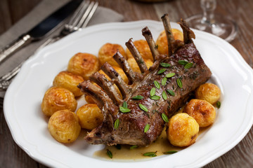 Grilled Rack of Lamb chops with potatoes