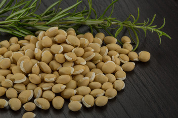 Dry soya bean