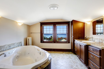 Luxury bathroom with bay view
