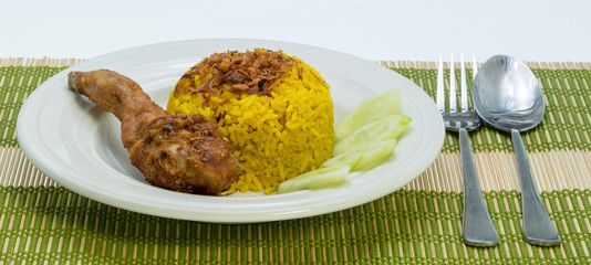 Asian's favourite dish : Chicken biryani with yellow rice