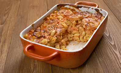  Elbow macaroni bake with zucchini