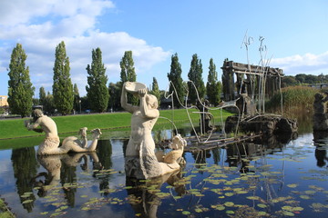Neptunbassin im Potsdamer Lustgarten © holger.l.berlin