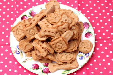 Hundekekse mit Thunfisch