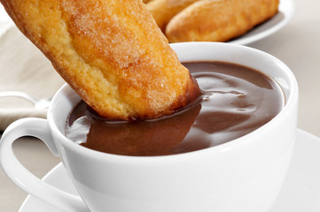 xocolata i melindros, hot chocolate with typical pastries of Cat