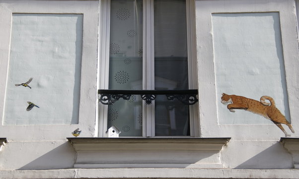 Fenêtre d'une maison de la rue Crémieux à Paris