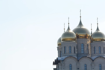 Fototapeta na wymiar church against blue sky