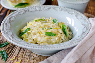 Risotto with lemon and mint