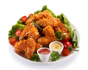 Grilled chicken nuggets and vegetables