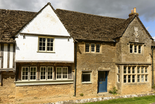 old stone house , Lacock