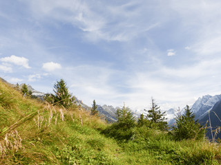 Fototapeta na wymiar herbstliche Berglandschaft