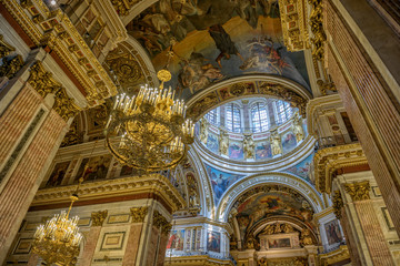 Fototapeta na wymiar Interior of Saint Isaac's Cathedral in St. Petersburg