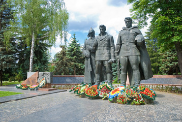 monument to soldiers