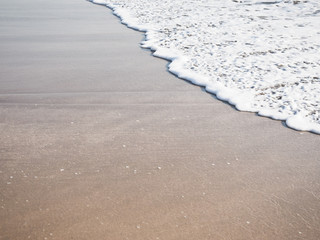 レギャンビーチの波打ち際