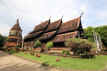 Fototapeta na wymiar Wat lokmolee temple in Chiang Mai, Thailand