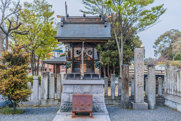 姫路城跡に建つ歳徳神社の祠