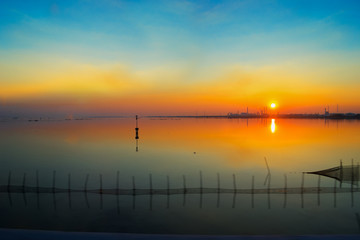 Fototapeta na wymiar lagoon sunset