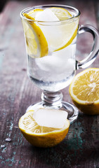 Lemonad in glass