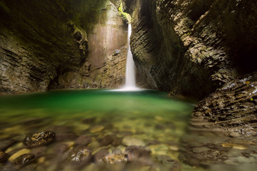 Wodospad Kozjakl- (Slap Kozjak) - Kobarid, Słowenia